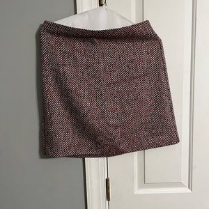 Straight line Loft skirt!